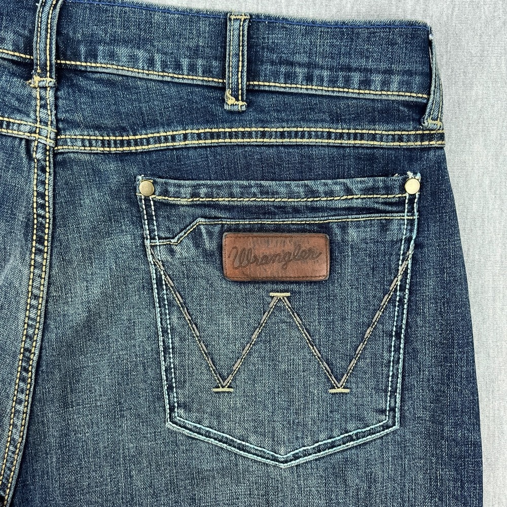 Wrangler Retro Slim Boot Cut Jeans Mens 36x34 Faded Blue Denim Western Work